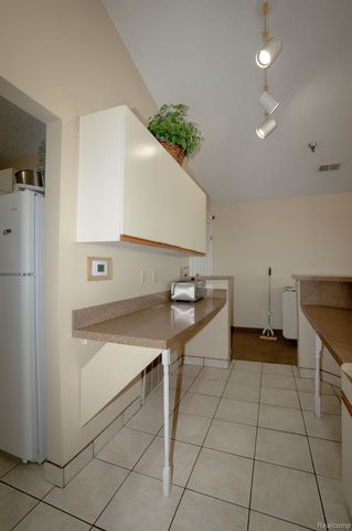 32081 N River Road, Harrison Charter Township, MI 48045