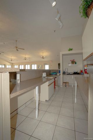 32081 N River Road, Harrison Charter Township, MI 48045