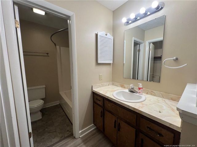 512 Toxaway Court, Fayetteville, NC 28314