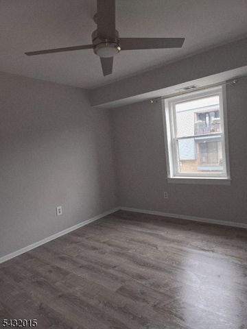 700 Schuyler Ave D-13, Kearny Town, NJ 07032