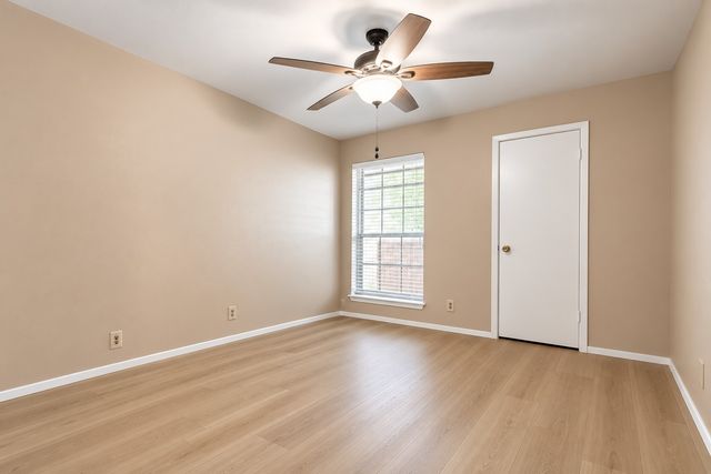 1216 Bryant Street, Benbrook, TX 76126
