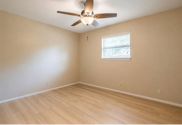 1216 Bryant Street, Benbrook, TX 76126