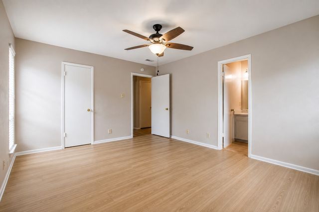 1216 Bryant Street, Benbrook, TX 76126