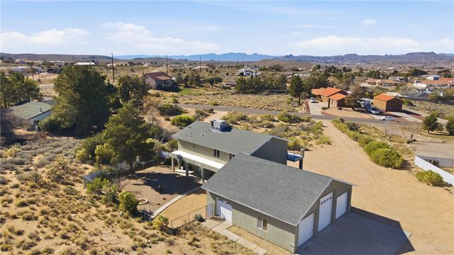 2020 Pawnee Drive, Kingman, AZ 86401