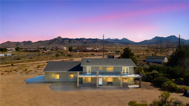 2020 Pawnee Drive, Kingman, AZ 86401