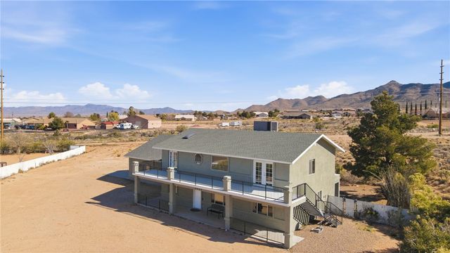 2020 Pawnee Drive, Kingman, AZ 86401