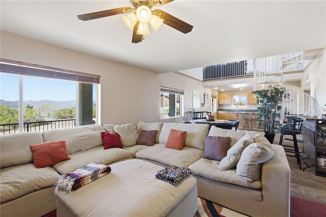 2020 Pawnee Drive, Kingman, AZ 86401