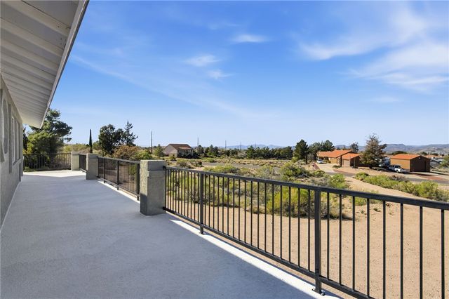 2020 Pawnee Drive, Kingman, AZ 86401