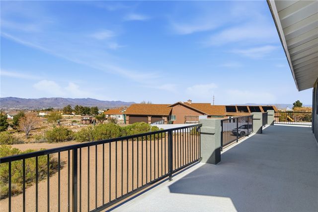 2020 Pawnee Drive, Kingman, AZ 86401