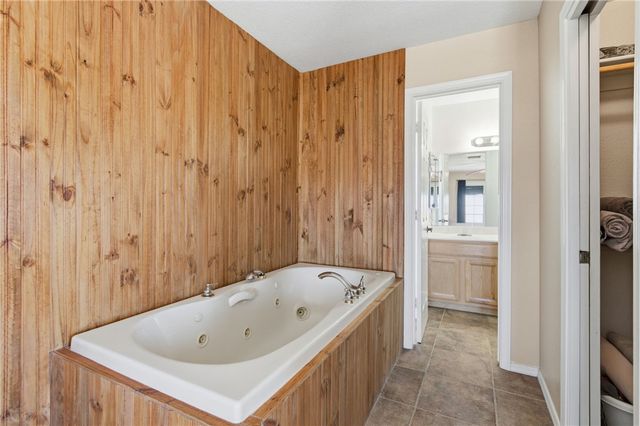 2020 Pawnee Drive, Kingman, AZ 86401