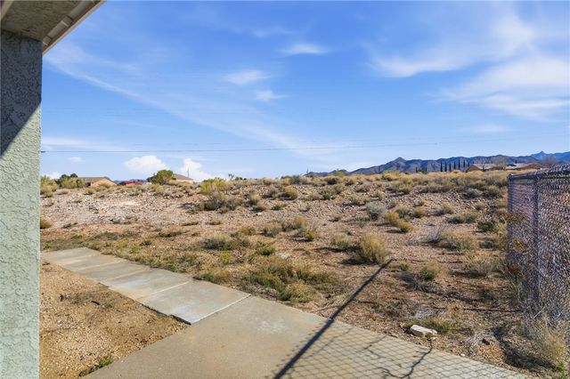 2020 Pawnee Drive, Kingman, AZ 86401