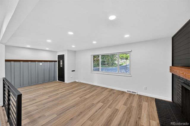 832 S Beech Street, Lakewood, CO 80228