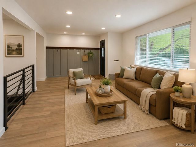 832 S Beech Street, Lakewood, CO 80228
