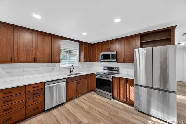 832 S Beech Street, Lakewood, CO 80228