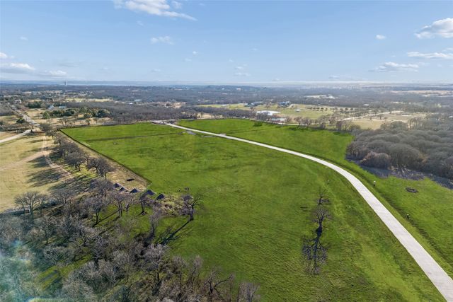 625 Wiesen Way, Bartonville, TX 76226