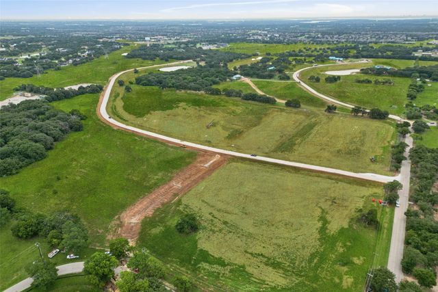 625 Wiesen Way, Bartonville, TX 76226