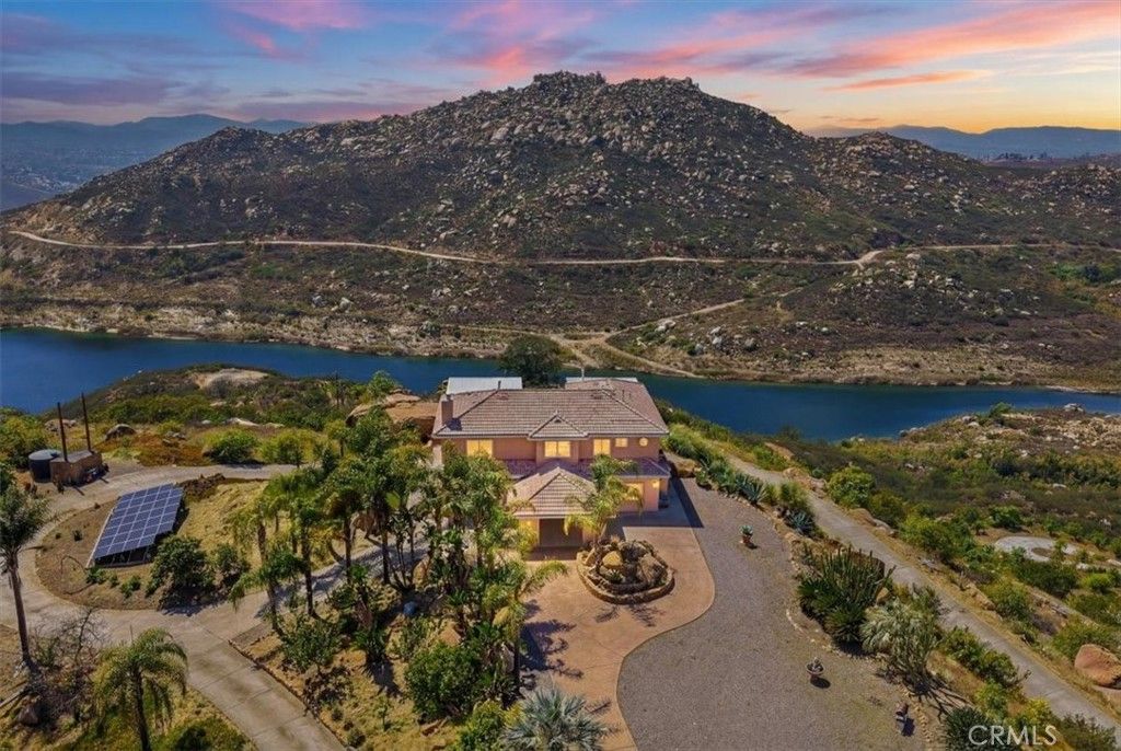 15471 Green Valley Truck, Ramona, CA 92065 — exterior