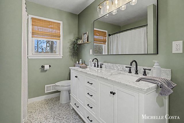 1345 Oriole Court Sw, City Of Wyoming, MI 49509