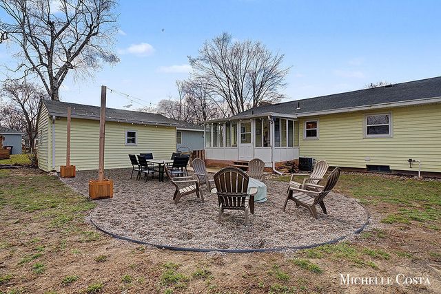 1345 Oriole Court Sw, City Of Wyoming, MI 49509