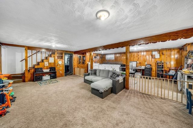 45 Sigourney St, Revere, MA 02151