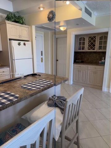 5601 Collins Ave 1723, Miami Beach, FL 33140