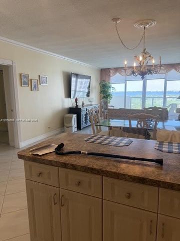 5601 Collins Ave 1723, Miami Beach, FL 33140
