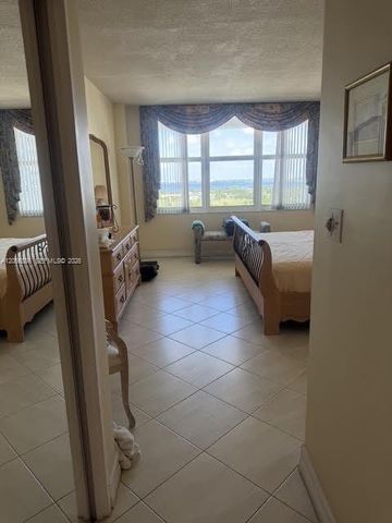5601 Collins Ave 1723, Miami Beach, FL 33140