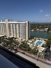 5601 Collins Ave 1723, Miami Beach, FL 33140