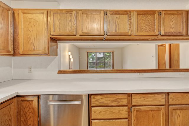643 Crestview Street 27, Holland, MI 49423