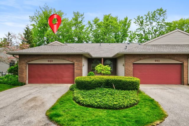 643 Crestview Street 27, Holland, MI 49423