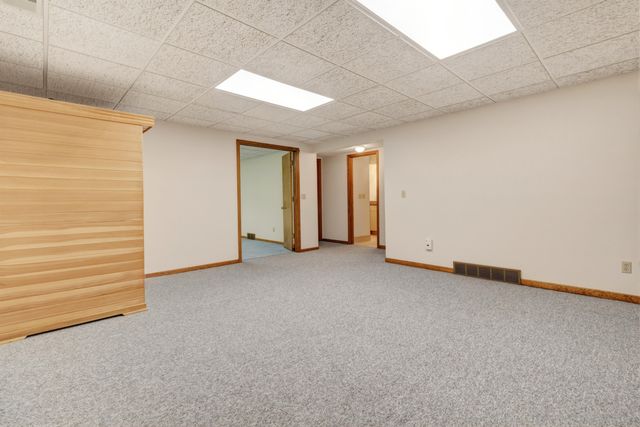643 Crestview Street 27, Holland, MI 49423
