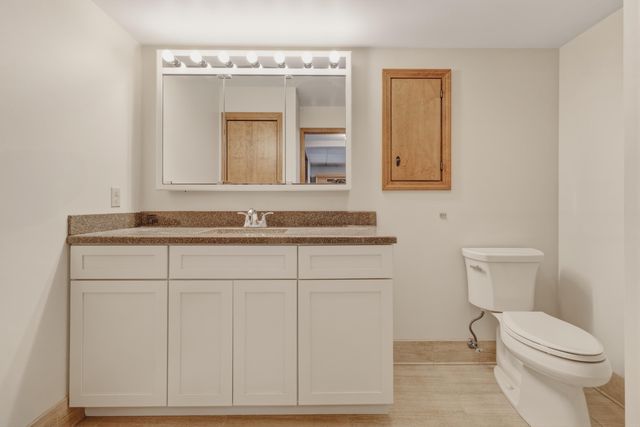 643 Crestview Street 27, Holland, MI 49423