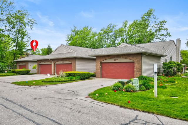 643 Crestview Street 27, Holland, MI 49423