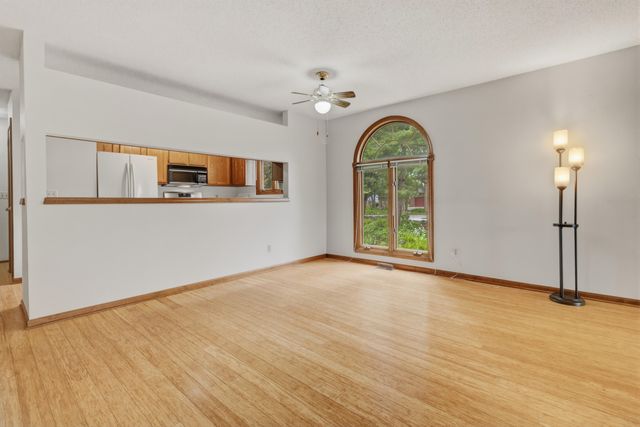 643 Crestview Street 27, Holland, MI 49423