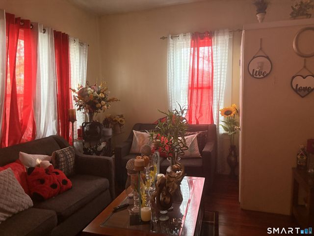 48 Matthews Street, Waterbury, CT 06704