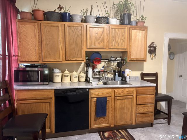 48 Matthews Street, Waterbury, CT 06704