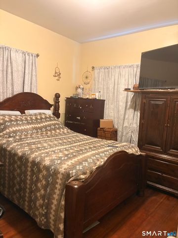 48 Matthews Street, Waterbury, CT 06704