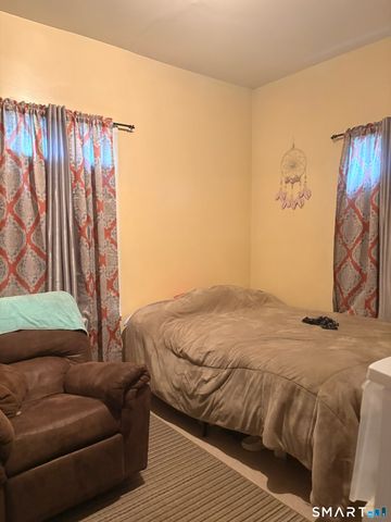 48 Matthews Street, Waterbury, CT 06704