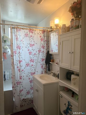 48 Matthews Street, Waterbury, CT 06704