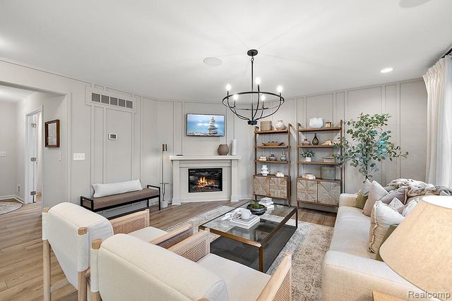 58254 Pembrooke Avenue, New Haven Village, MI 48048