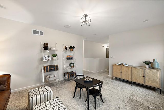 58254 Pembrooke Avenue, New Haven Village, MI 48048