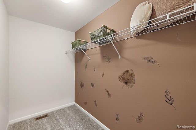 58254 Pembrooke Avenue, New Haven Village, MI 48048