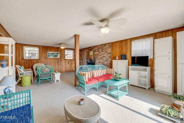 519 Lazy Lane, Kingsport, TN 37663