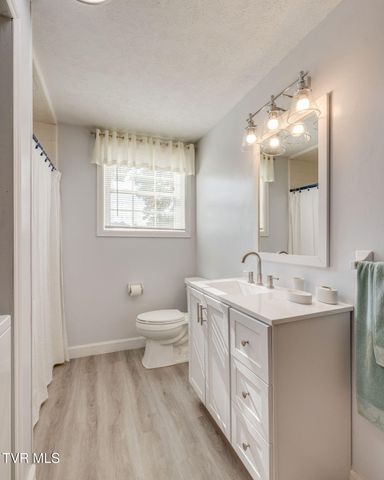 519 Lazy Lane, Kingsport, TN 37663