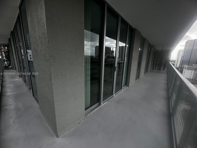 1111 SW 1st Avenue 1720N, Miami, FL 33130