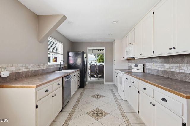 4867 Lower River Road, Grants Pass, OR 97526