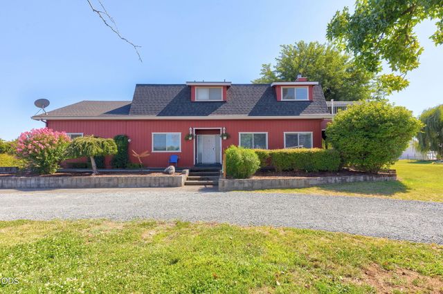 4867 Lower River Road, Grants Pass, OR 97526