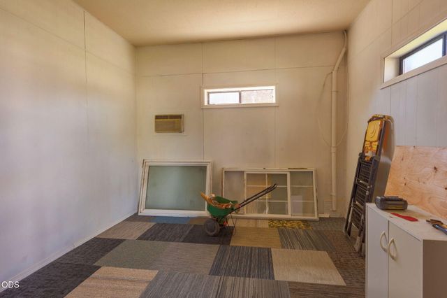 4867 Lower River Road, Grants Pass, OR 97526