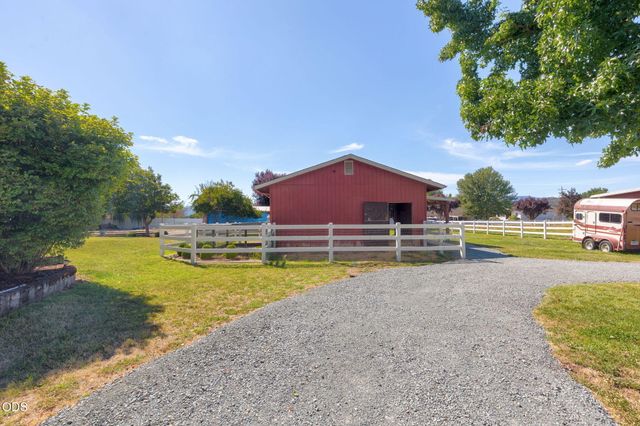 4867 Lower River Road, Grants Pass, OR 97526