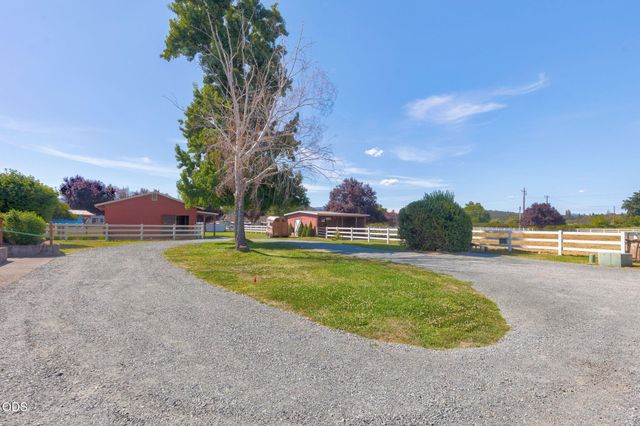 4867 Lower River Road, Grants Pass, OR 97526
